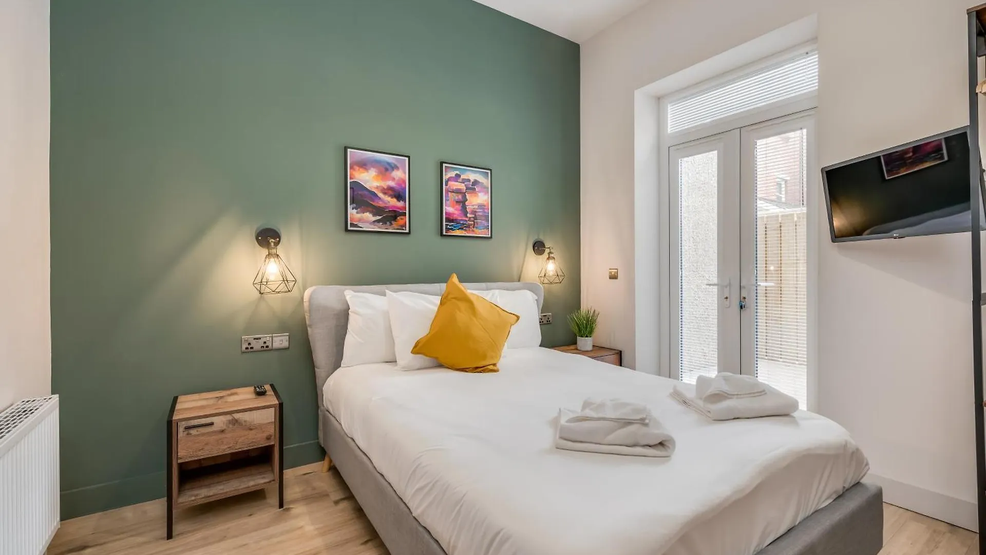 Bliss Stay Belfast University Street 0*,  Reino Unido