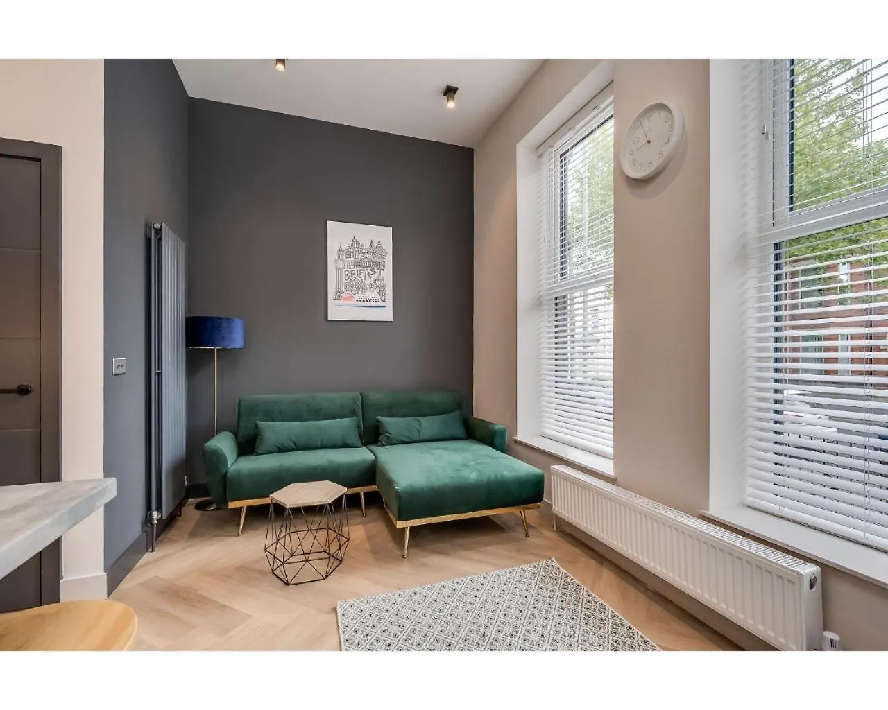 Bliss Stay Belfast University Street 0*,  Reino Unido
